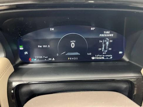 Used 2023 Lincoln Nautilus Reserve AWD/4WD image 20