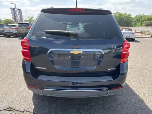 Used 2017 Chevrolet Equinox Premier w/ Enhanced Convenience Package FWD image 3