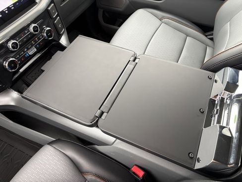 New 2025 Ford F150 Lariat w/ Equipment Group 501A Mid image 14