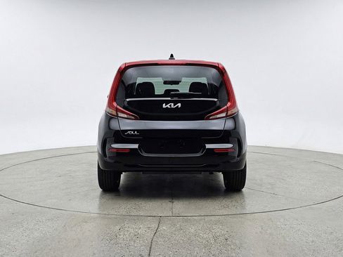 Used 2025 Kia Soul LX w/ LX Technology Package FWD image 7