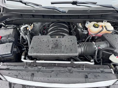 Used 2022 Chevrolet Tahoe LT w/ LT Signature Package image 40