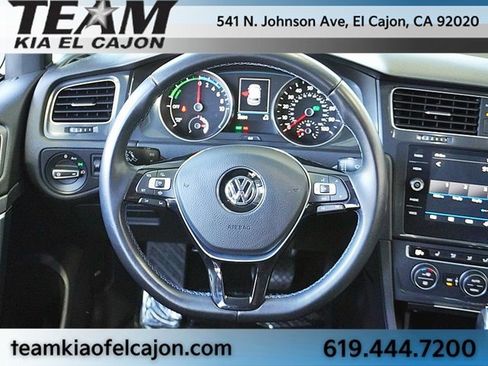 Used 2019 Volkswagen e-Golf SE w/ Driver Assistance Package image 19