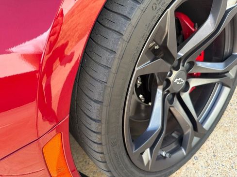 Used 2021 Chevrolet Camaro SS RWD image 3