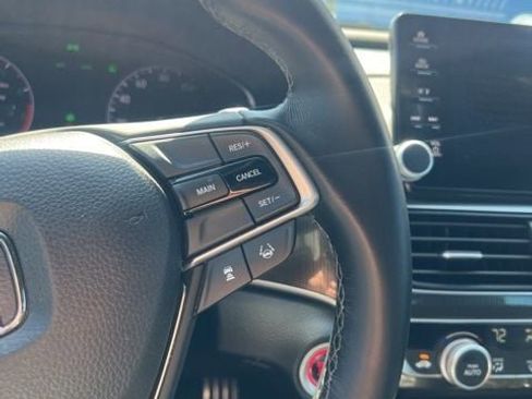 Used 2019 Honda Accord Sport image 16