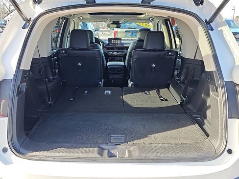 Used 2023 Honda Pilot Elite image 33