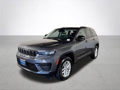 Certified 2023 Jeep Grand Cherokee Laredo X AWD/4WD image 2
