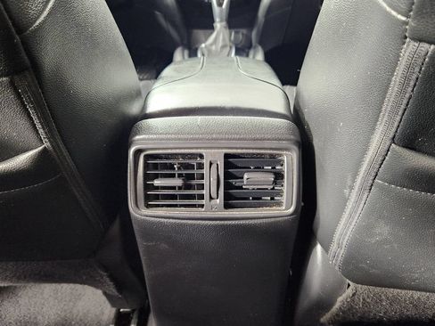 Used 2019 Nissan Rogue SL AWD/4WD image 19