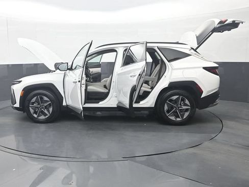Used 2026 Hyundai Tucson SEL Plus FWD image 38