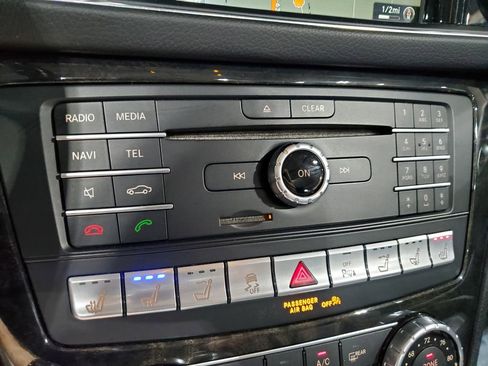 Used 2018 Mercedes-Benz SL 450 image 25