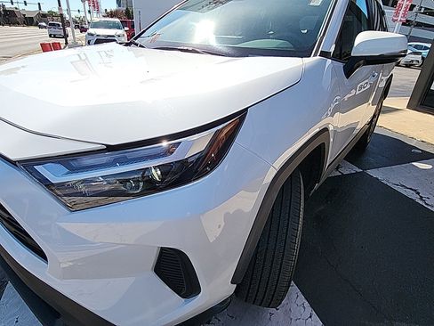 Certified 2025 Toyota RAV4 XLE AWD/4WD image 9