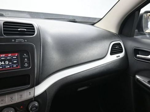 Used 2016 Dodge Journey SE w/ Flexible Seating Group FWD image 20