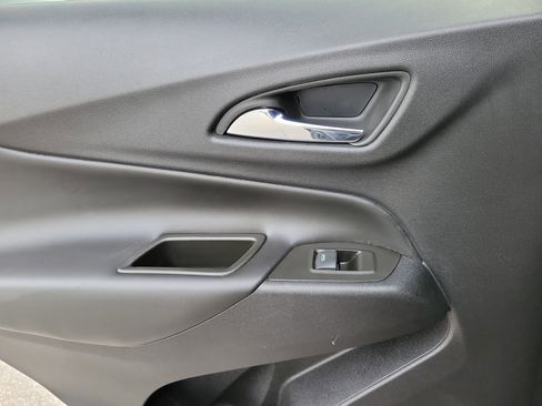 Used 2023 Chevrolet Equinox LT image 13