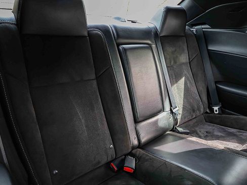 Used 2016 Dodge Challenger R/T Scat Pack w/ Leather Interior Group image 24