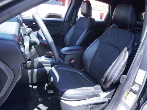 Used 2025 Ford Escape ST-Line w/ Equipment Group 301A FWD image 13