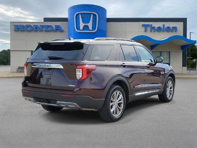 Used 2022 Ford Explorer XLT w/ Equipment Group 202A AWD/4WD image 4