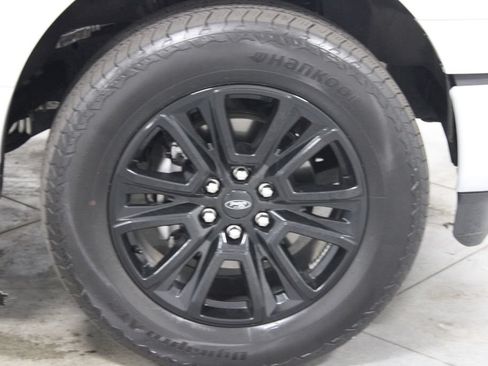 Used 2025 Ford F150 Platinum AWD/4WD image 12