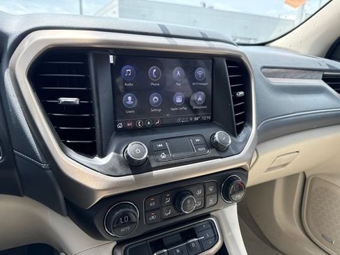 Used 2023 GMC Acadia Denali w/ Denali Technology Package AWD/4WD image 19