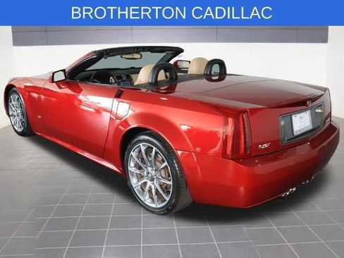 Used 2008 Cadillac XLR V RWD image 30