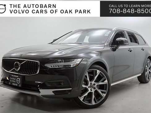 Certified 2024 Volvo V90 B6 Cross Country Ultimate image 1
