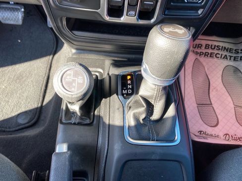 Used 2025 Jeep Wrangler Sahara w/ Safety Group image 8