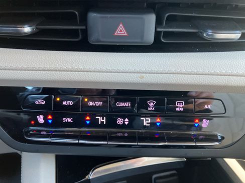 Used 2023 Buick Envision Avenir image 30