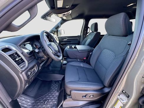 New 2026 RAM 1500 4x4 Crew Cab image 16
