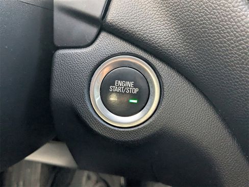 Used 2020 Chevrolet Equinox LT image 24