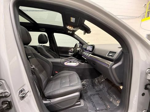 Used 2025 Mercedes-Benz GLS 63 AMG 4MATIC image 43