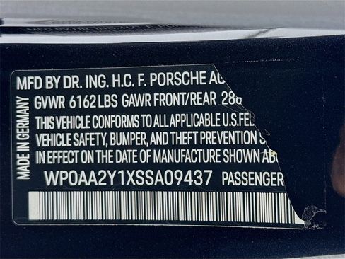 Used 2025 Porsche Taycan image 34