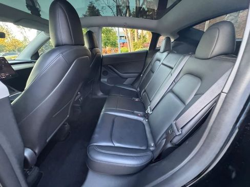 Used 2022 Tesla Model Y Performance AWD/4WD image 15