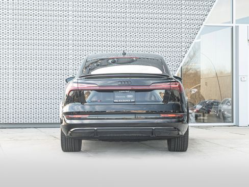Certified 2022 Audi e-tron S Prestige w/ Prestige Package image 32