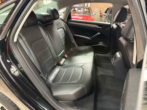Used 2014 Volkswagen Passat 1.8T Wolfsburg Edition FWD image 24