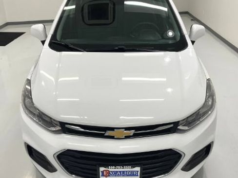 Used 2017 Chevrolet Trax LS FWD image 6