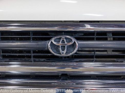 Used 1995 Toyota Pickup DX AWD/4WD image 32
