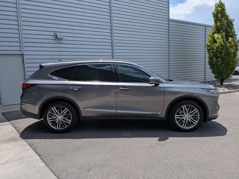 Used 2022 Acura MDX SH-AWD w/ Advance Package image 4