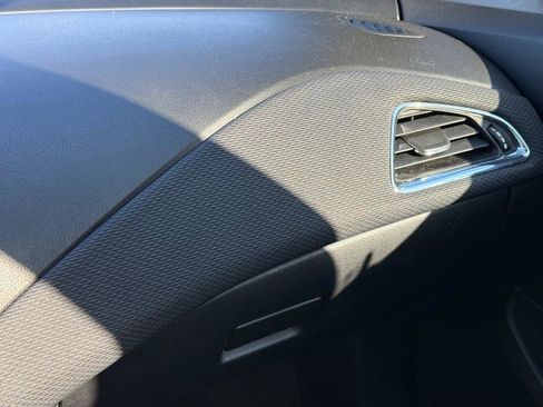 Used 2019 Chevrolet Cruze LT w/ Convenience Package image 23