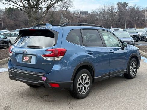 Used 2019 Subaru Forester Premium w/ All-Weather Package image 8