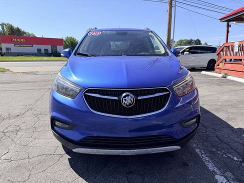 Used 2017 Buick Encore Essence FWD image 2