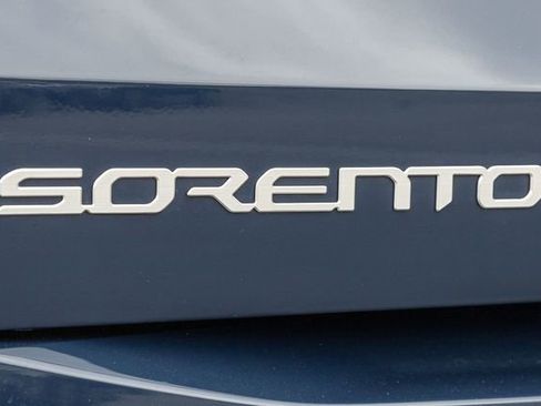 Used 2024 Kia Sorento SX image 5