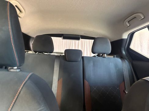 Used 2018 Nissan Kicks SR w/ Exterior Package FWD image 24
