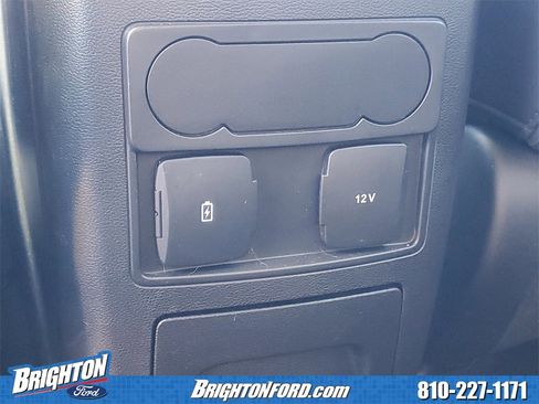 Used 2023 Ford Explorer XLT w/ Equipment Group 202A image 13