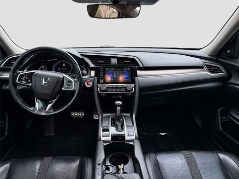 Used 2019 Honda Civic Touring image 26