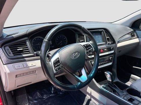 Used 2019 Hyundai Sonata Limited FWD image 9