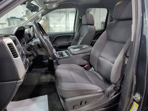 Used 2018 GMC Sierra 1500 SLE w/ SLE Value Package AWD/4WD image 8