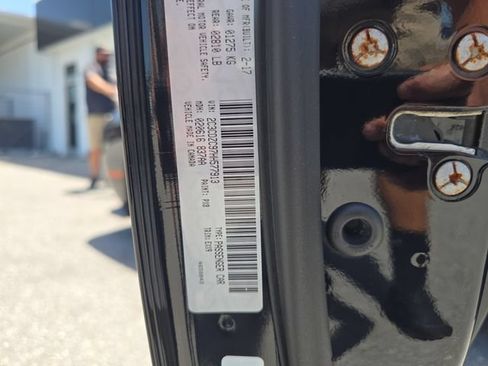 Used 2017 Dodge Challenger SRT Hellcat RWD image 30