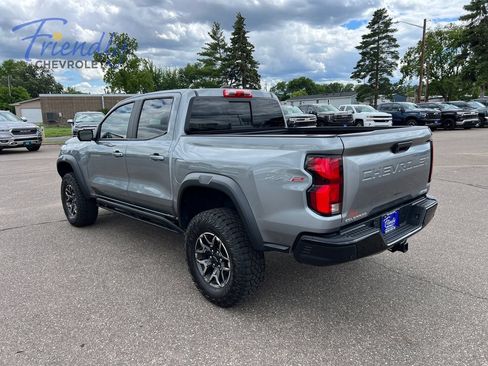 Used 2023 Chevrolet Colorado ZR2 w/ ZR2 Convenience Package III AWD/4WD image 3
