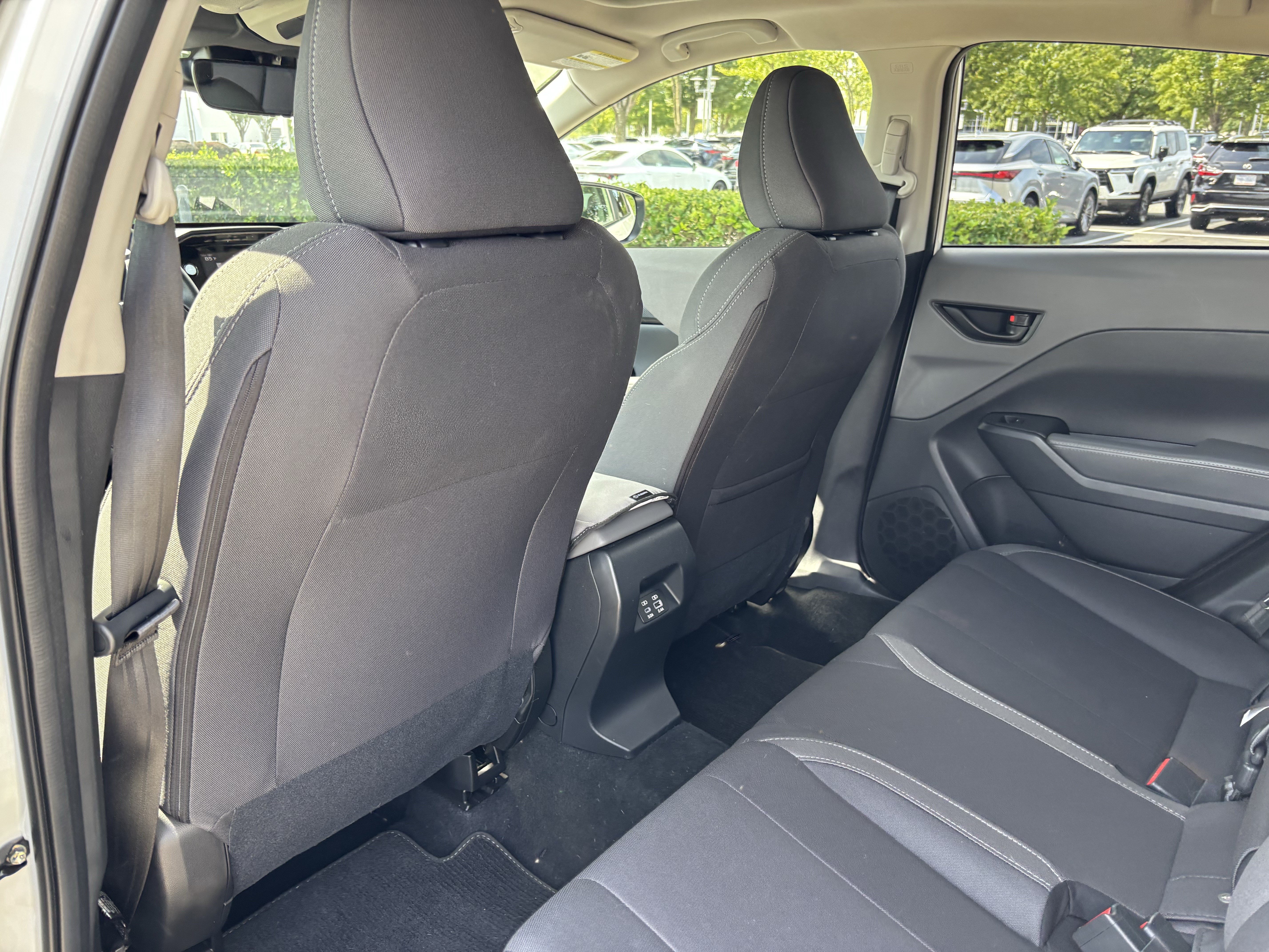 Used 2025 Subaru Crosstrek 2.5i Premium AWD/4WD image 32