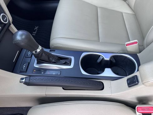 Used 2017 Acura ILX FWD image 31