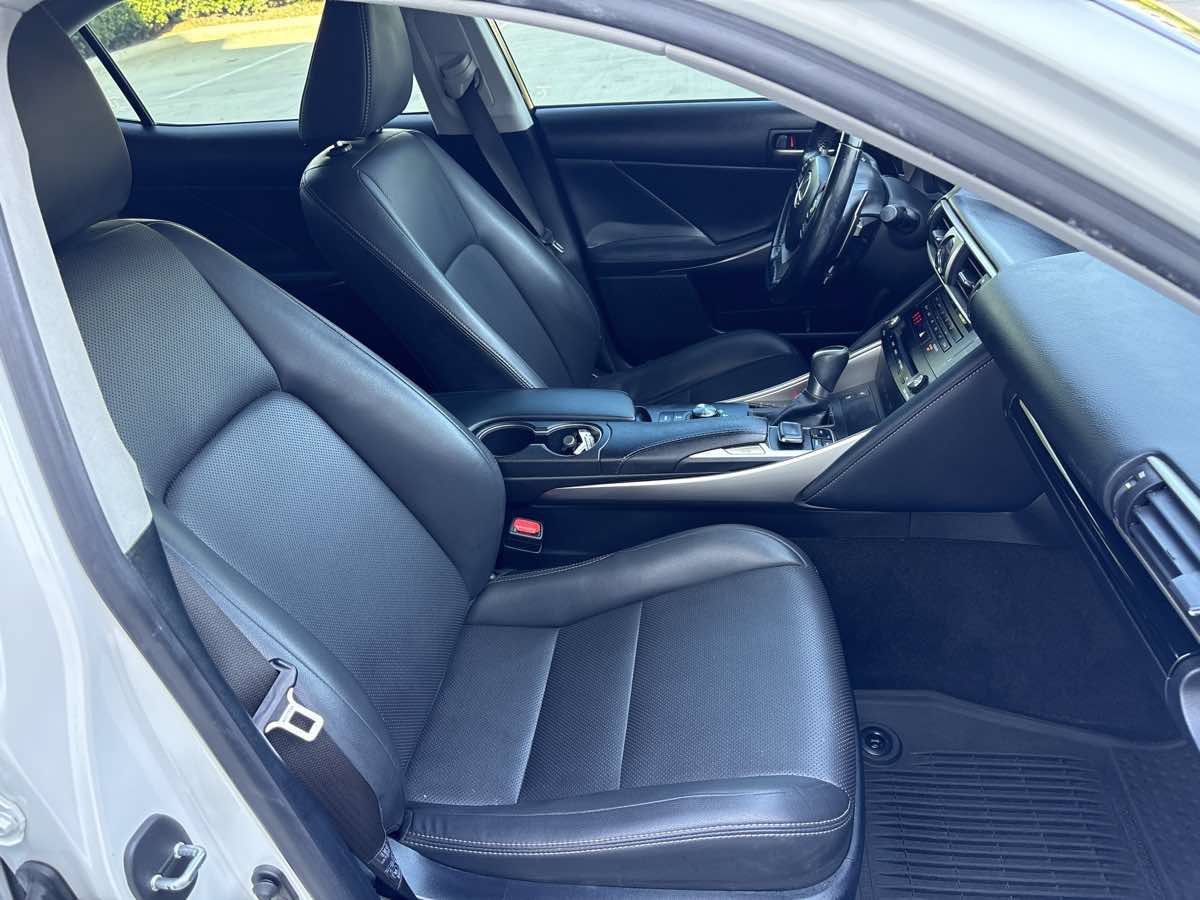 Used 2017 Lexus IS 200t w/ Navigation System Package RWD image 16