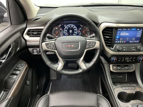 Certified 2023 GMC Acadia Denali w/ Denali Ultimate Package AWD/4WD image 16